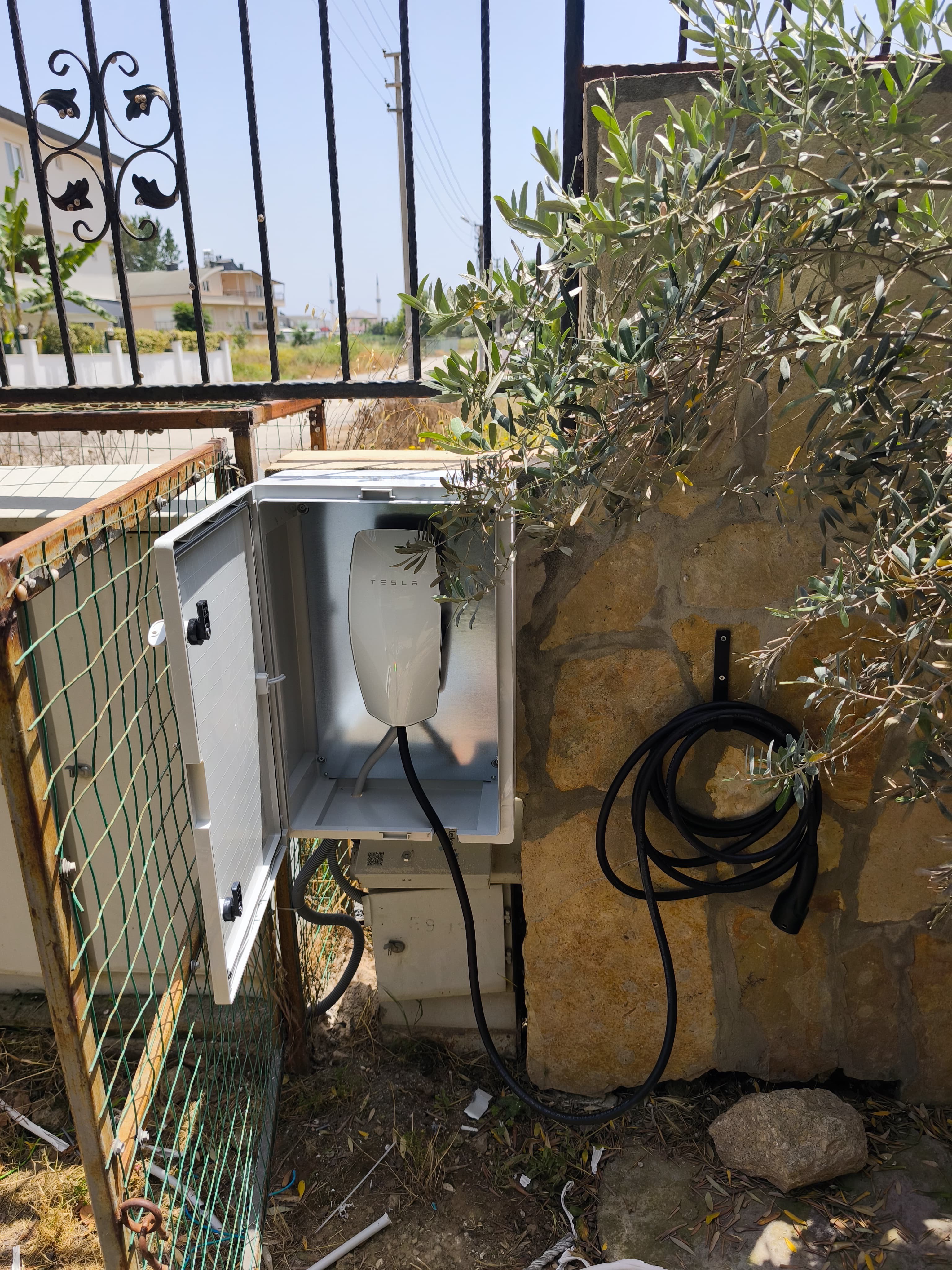 Tesla Şarj İstasyonu